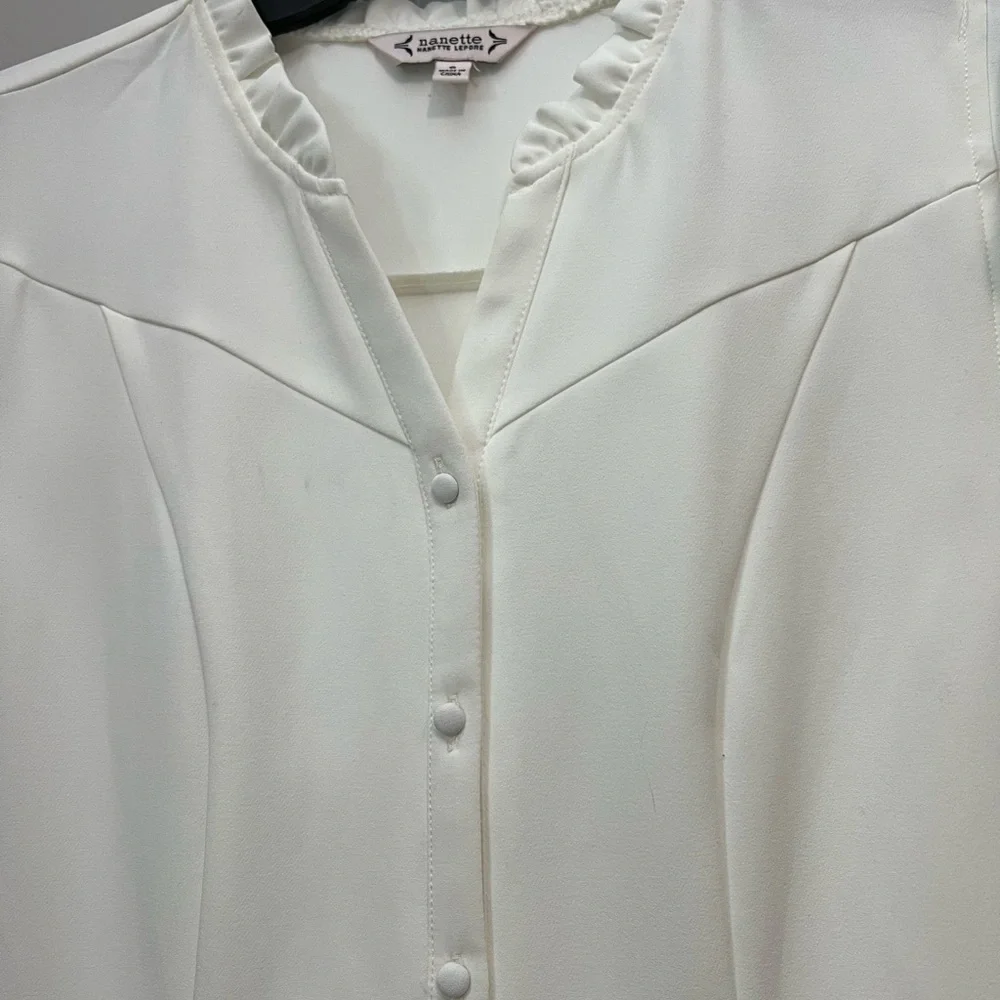 chic white